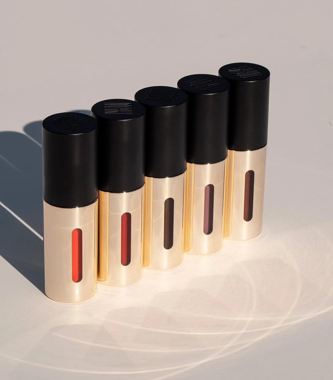 MAKE Beauty Serum Balm Intense, Hydrating Lip Gloss. Pigmented Vegan Moisturizing Lip Oil with Plumping Effect. Lip Emollient Treatment for Soft, Smooth, Shiny Lips - Shade, Orchard Fever