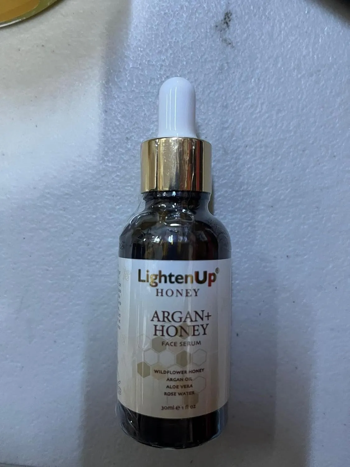 OMIC Lighten-Up Honey, Skin Brightening Serum - 1 fl oz / 30ml - Anti Aging Serum, Formulated to Fade Dark Spots, Skincare Serum - with Agran Oil, Aloe Vera & Rose Water